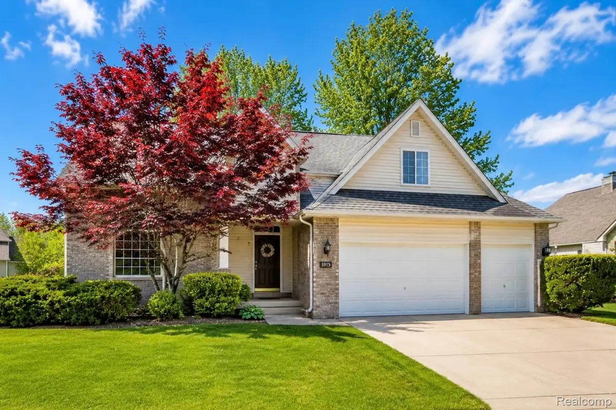 5195 Wyndham Place, Fenton, MI 48430 - #1