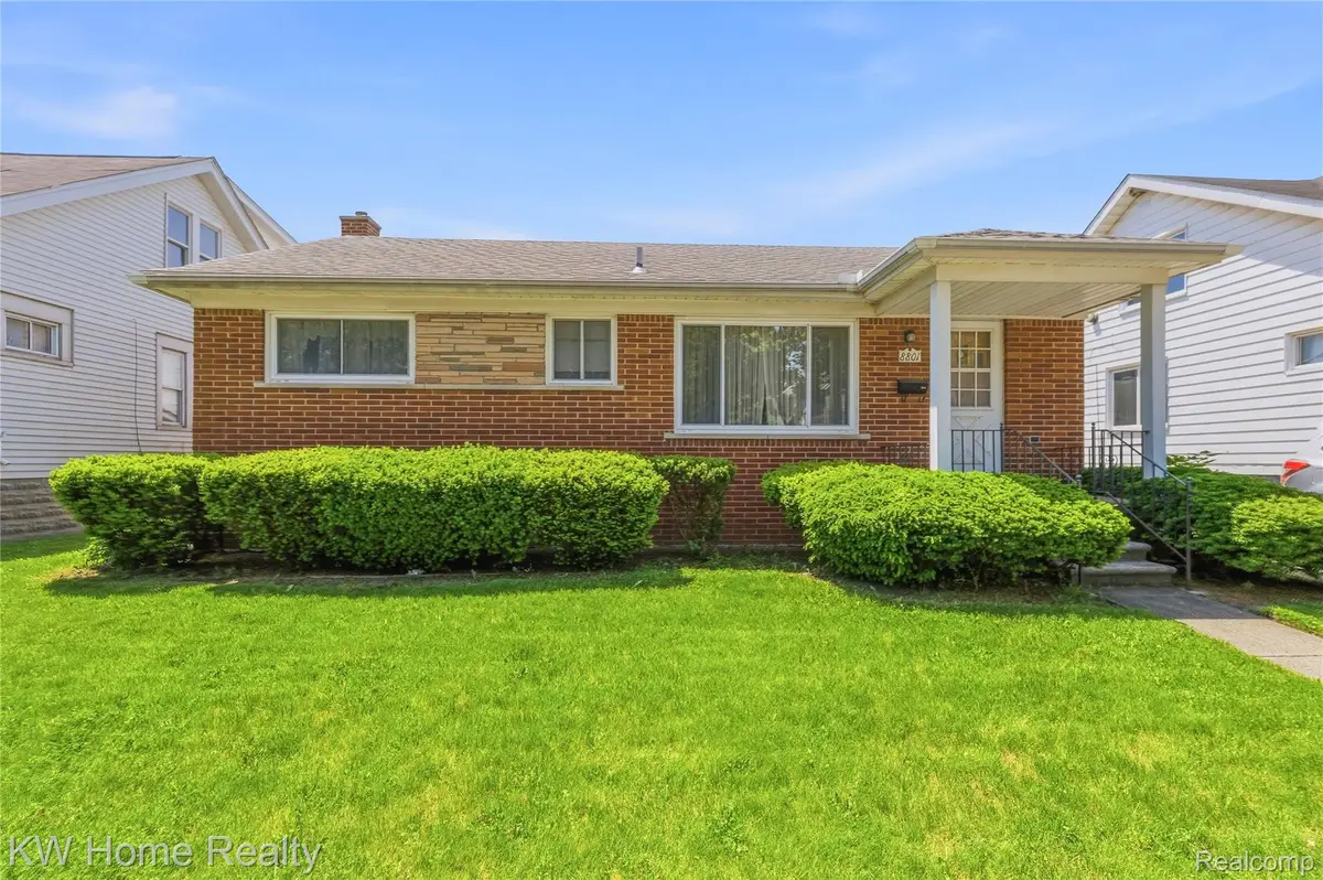 8801 Whitlock Avenue, Dearborn, MI 48126 - #1