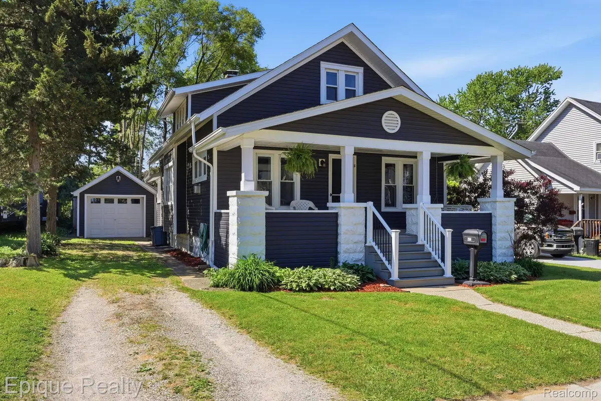 204 E Wood Street, Yale, MI 48097 - #1