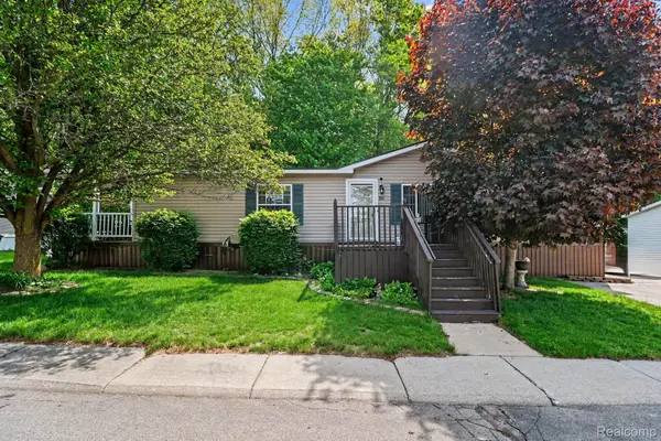 326 Basket Br, Oxford, MI 48371