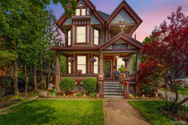151 S Main Street, MarineCity, MI 48039