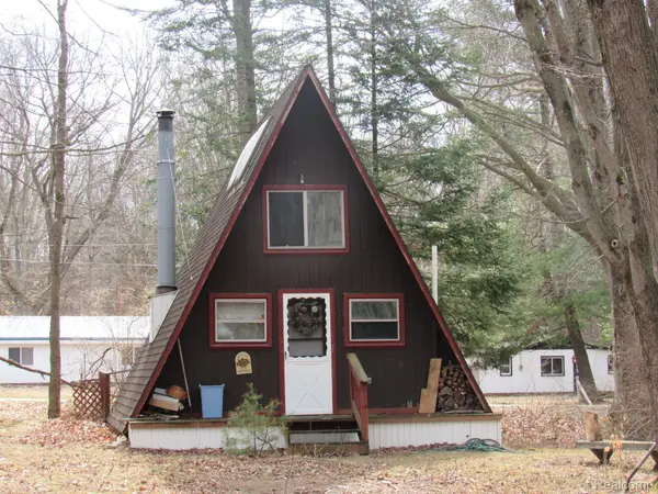 5892 Woodland Drive, Lake, MI 48632