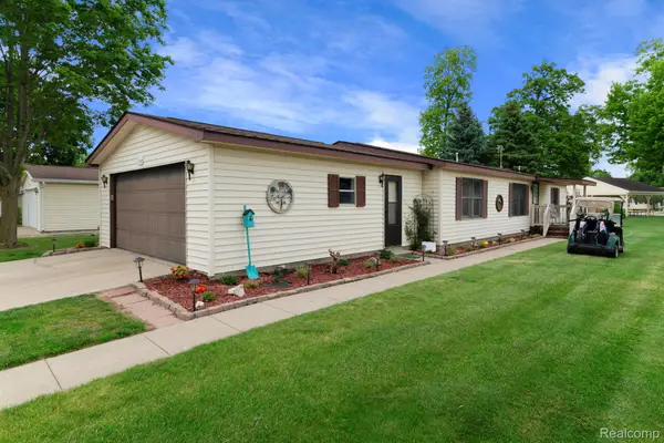 704 Webber Court, Linden, MI 48451