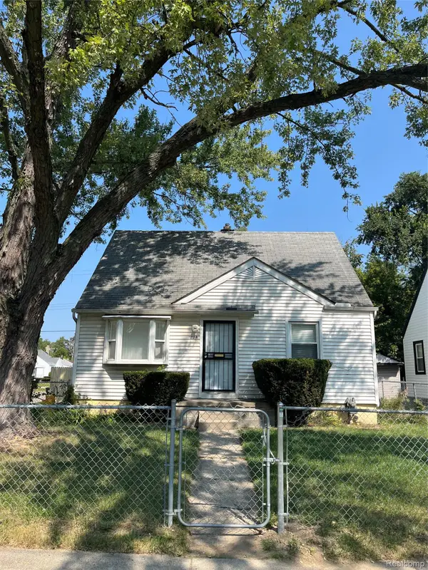 19650 W Chicago Street, Detroit, MI 48228
