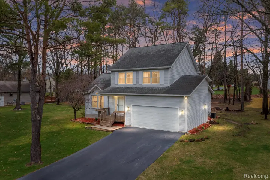 360 Arbor Pine Drive, Ortonville, MI 48462 - #2