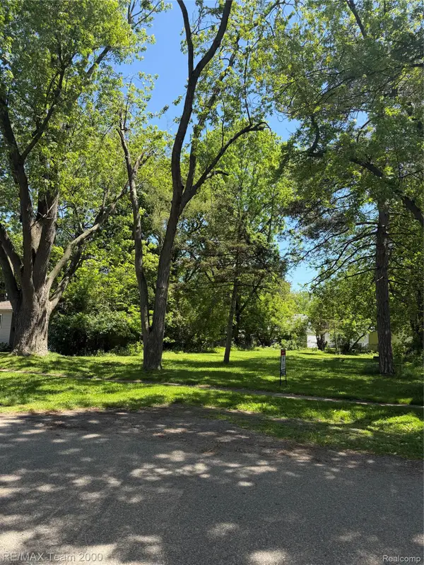 15529 Pomona Drive, Redford, MI 48239