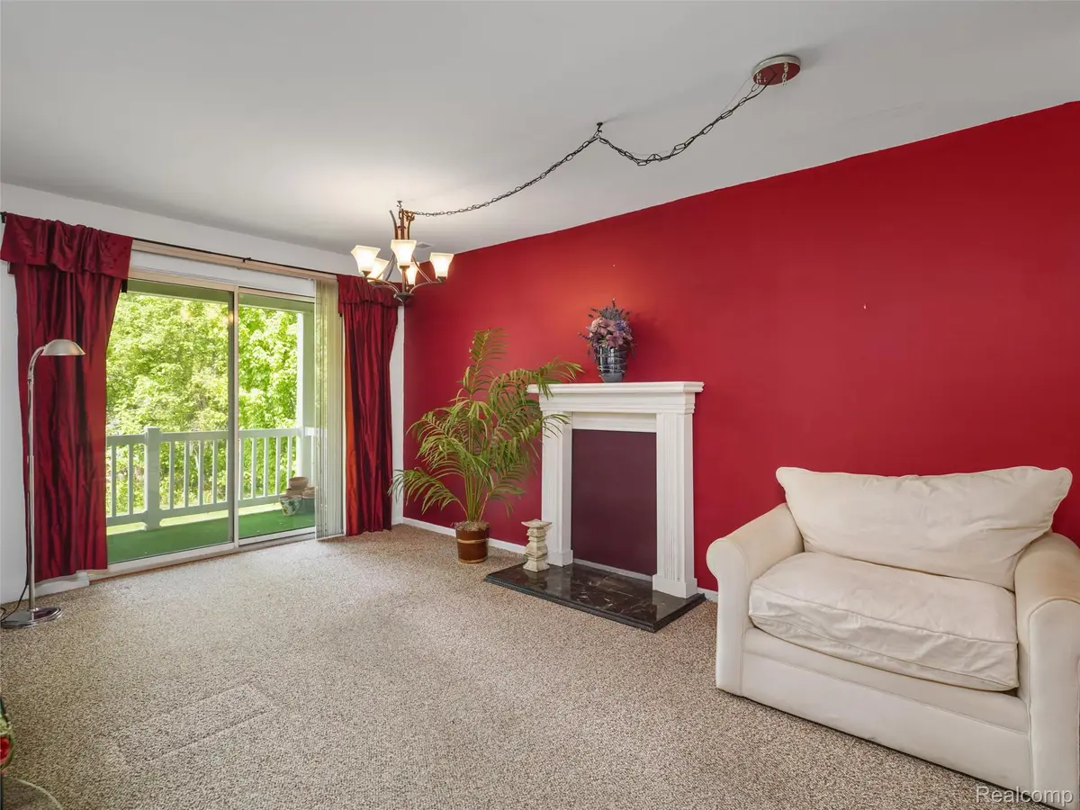 1127 S Lake Drive #206, Novi, MI 48377 - #1