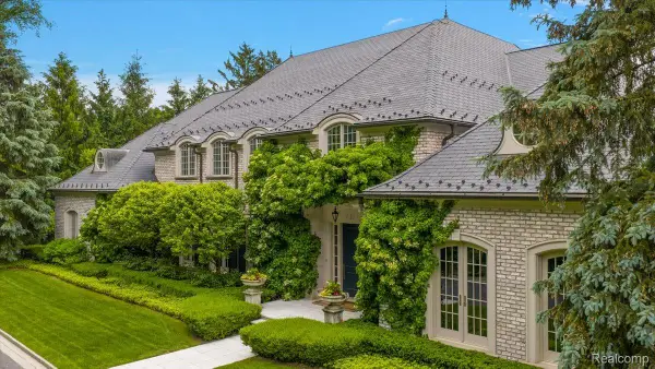 630 Vaughan Road, BloomfieldHills, MI 48304