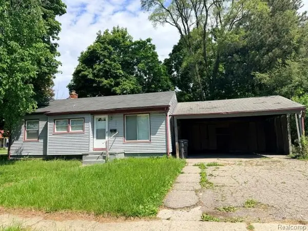 4701 Birchcrest Drive, Flint, MI 48504