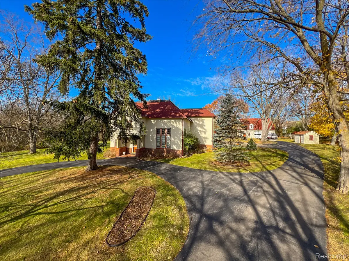 5044 Charing Cross Road, Bloomfield Hills, MI 48304 - #1