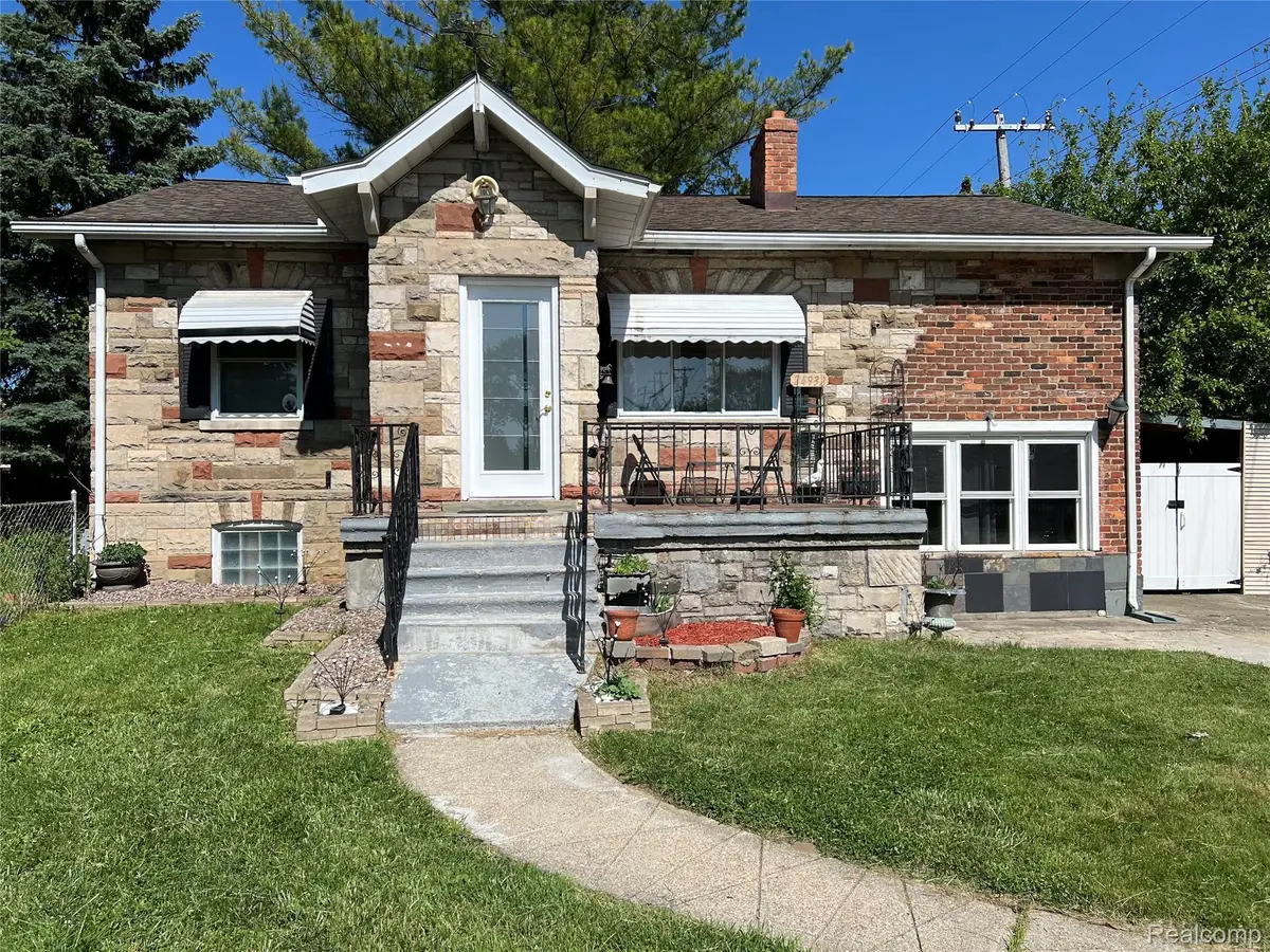 24932 Marigold Avenue, Warren, MI 48089 - #1