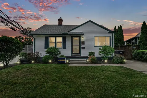 1029 Cora Street, Wyandotte, MI 48192