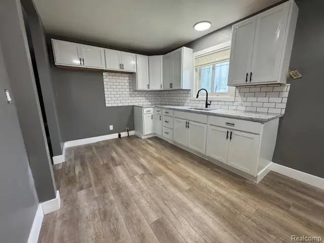 1622 W Home Avenue, Flint, MI 48504 - #2