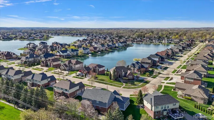 4366 S Lake Lane, Shelby, MI 48316 - #3