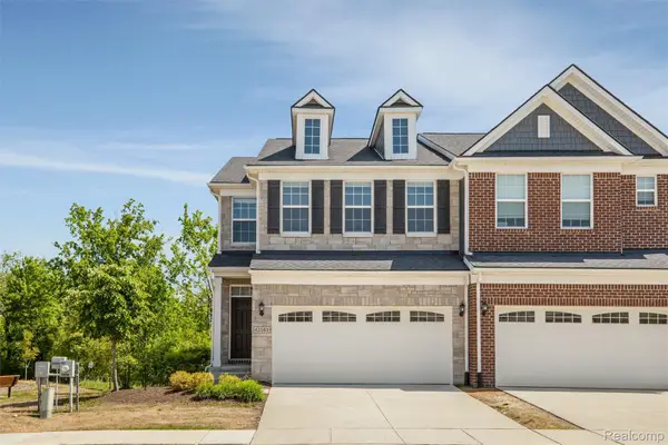 43583 Chancellor Lane, Novi, MI 48375