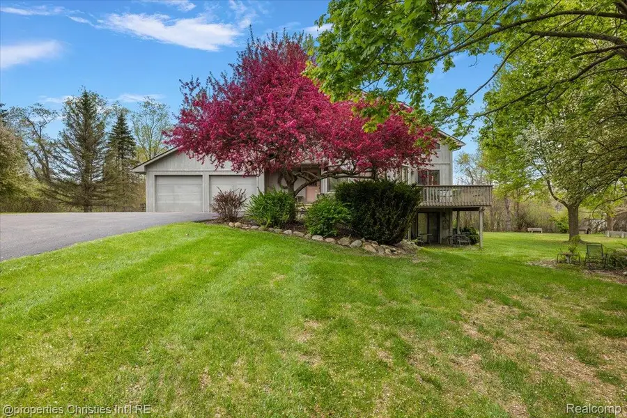 6175 Tripp Road, Holly, MI 48442 - #2