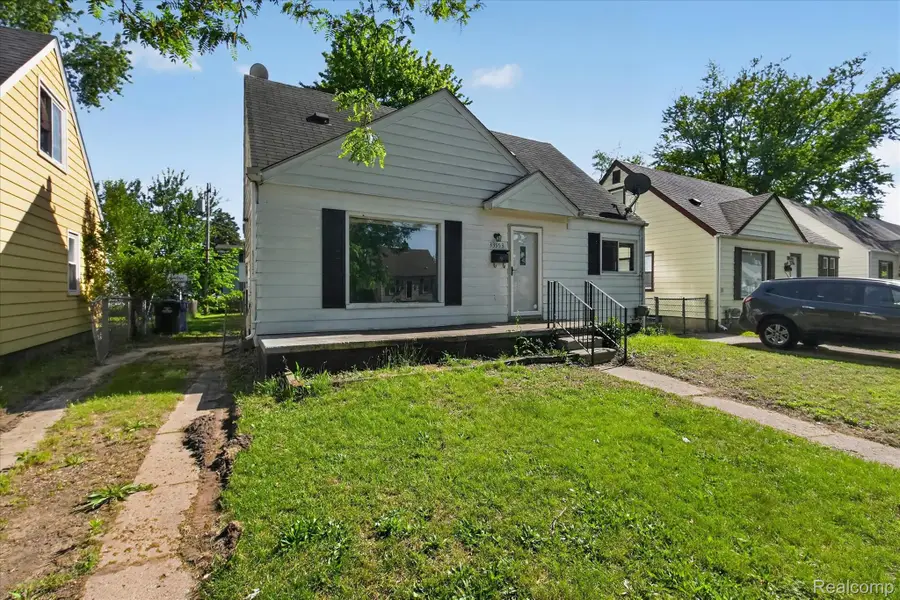 33953 Glover Street, Wayne, MI 48184 - #2