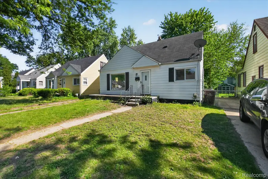 33953 Glover Street, Wayne, MI 48184 - #3