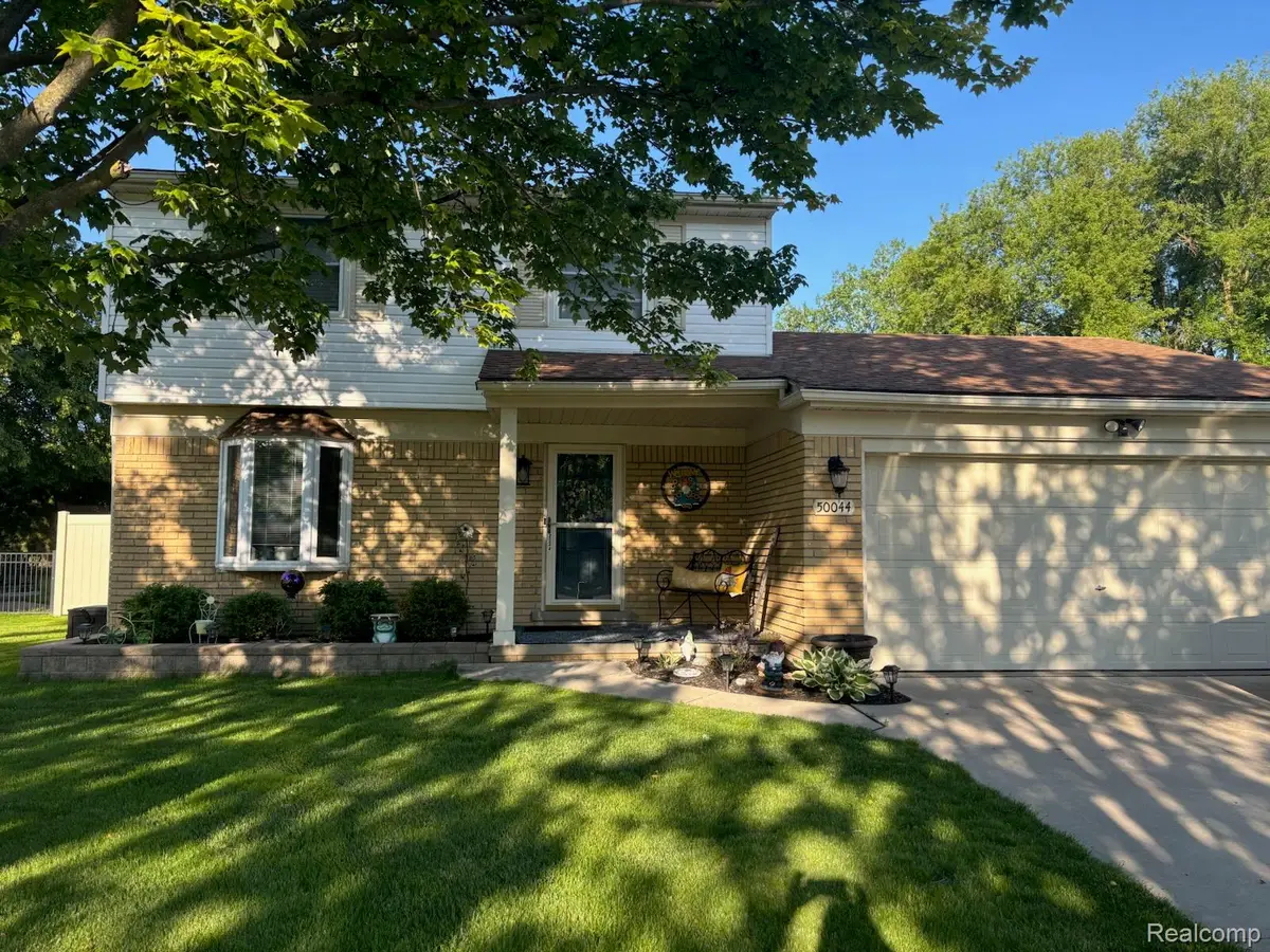 50044 Vinecrest Lane, Chesterfield, MI 48047 - #1
