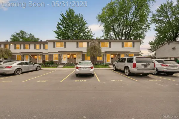 39700 Manor Drive #10, HarrisonTownship, MI 48045