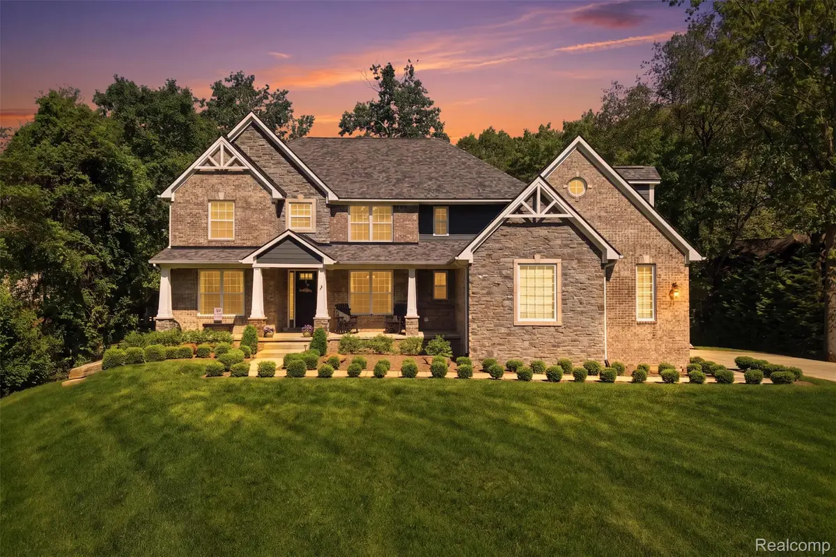 7375 N Mistwood Drive, White Lake, MI 48383 - #1
