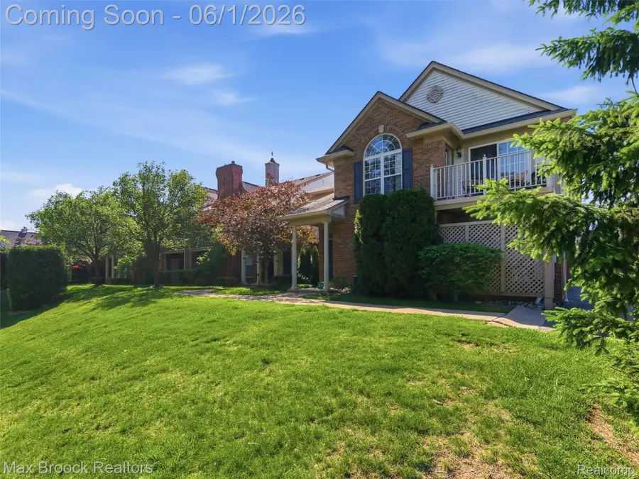 3562 Tremonte Circle N, Rochester, MI 48306 - #2