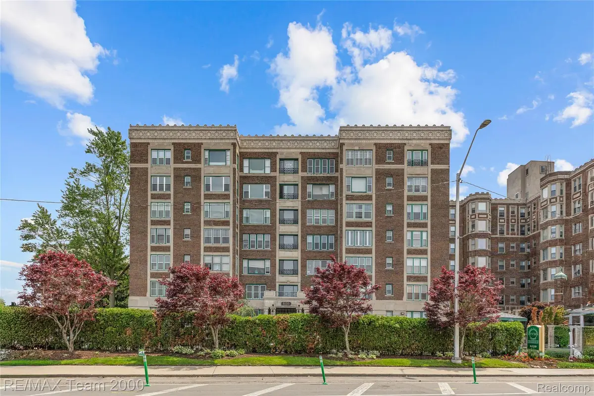 8120 E Jefferson Avenue #4F, Detroit, MI 48214 - #1