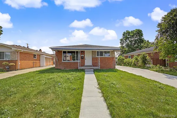 8932 Wormer, Redford, MI 48239