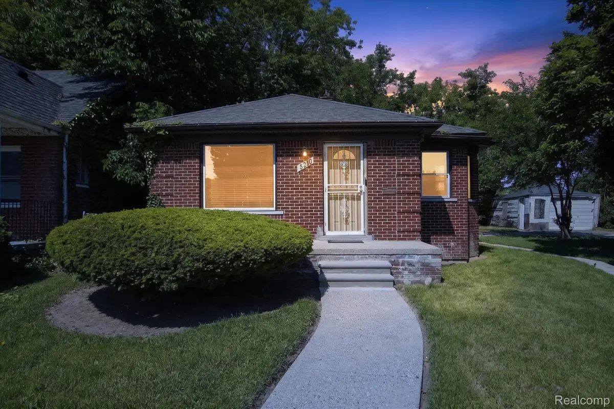 9821 Manistique Street, Detroit, MI 48224 - #1