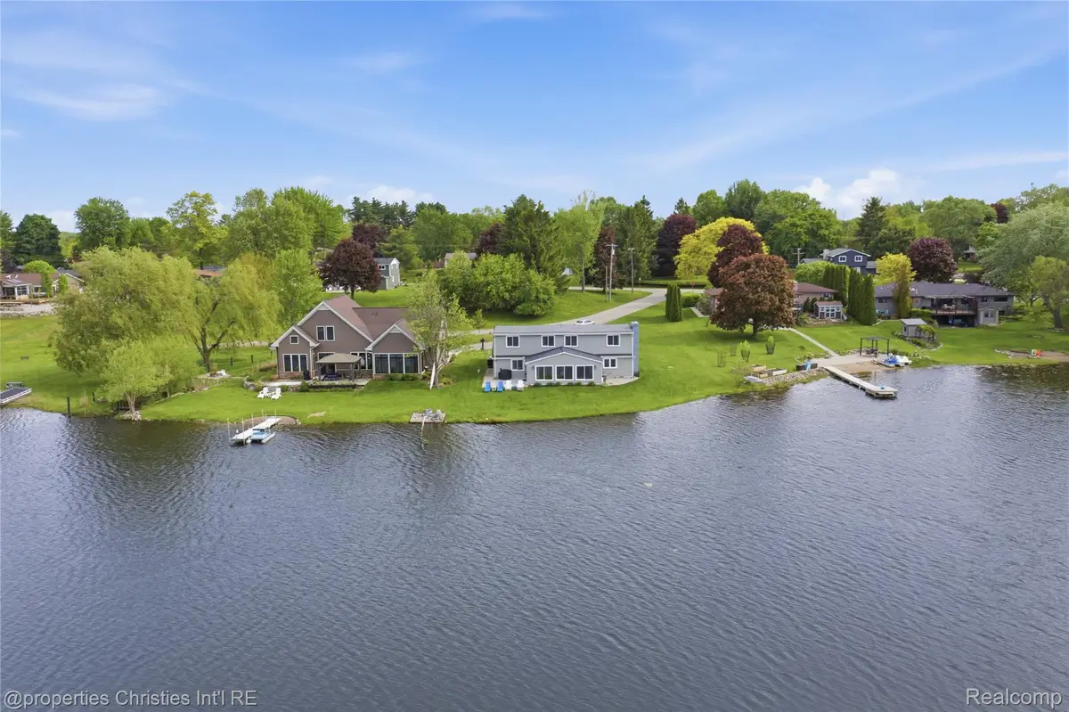 6672 Seth Court, Clarkston, MI 48348 - #1