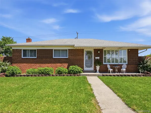 33810 Brookshire Drive, SterlingHeights, MI 48312