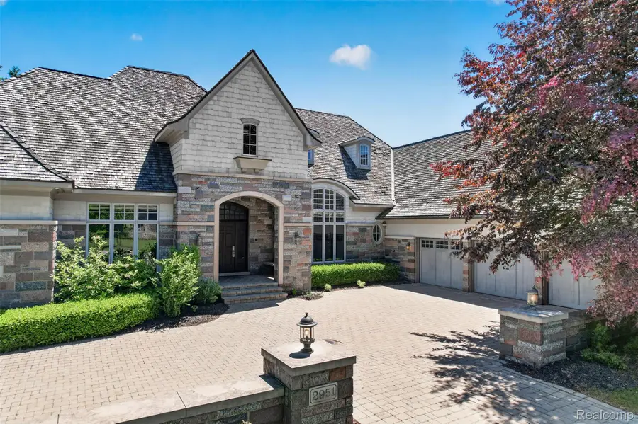 2951 Turtle Pond Court, Bloomfield, MI 48302 - #3