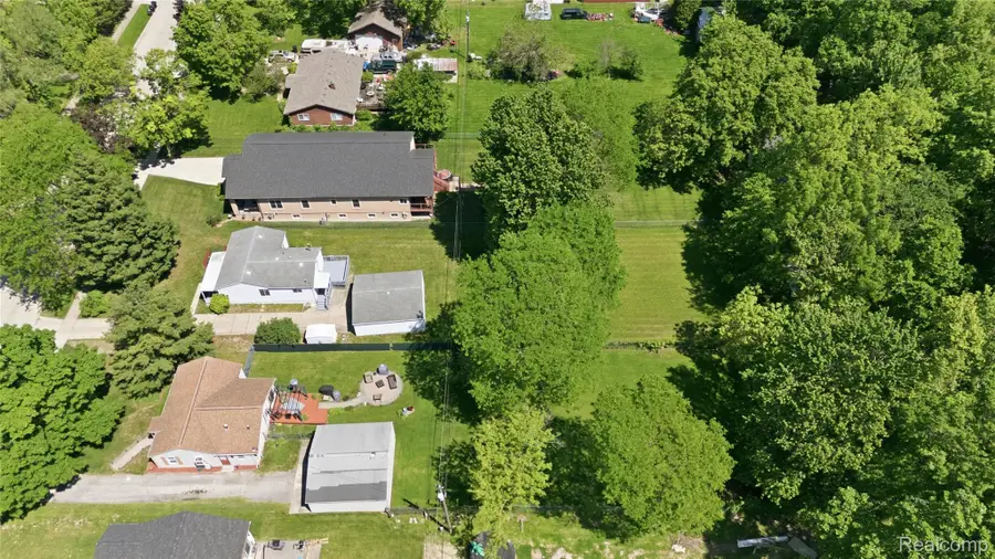 22401 Monterey Drive, Woodhaven, MI 48183 - #2