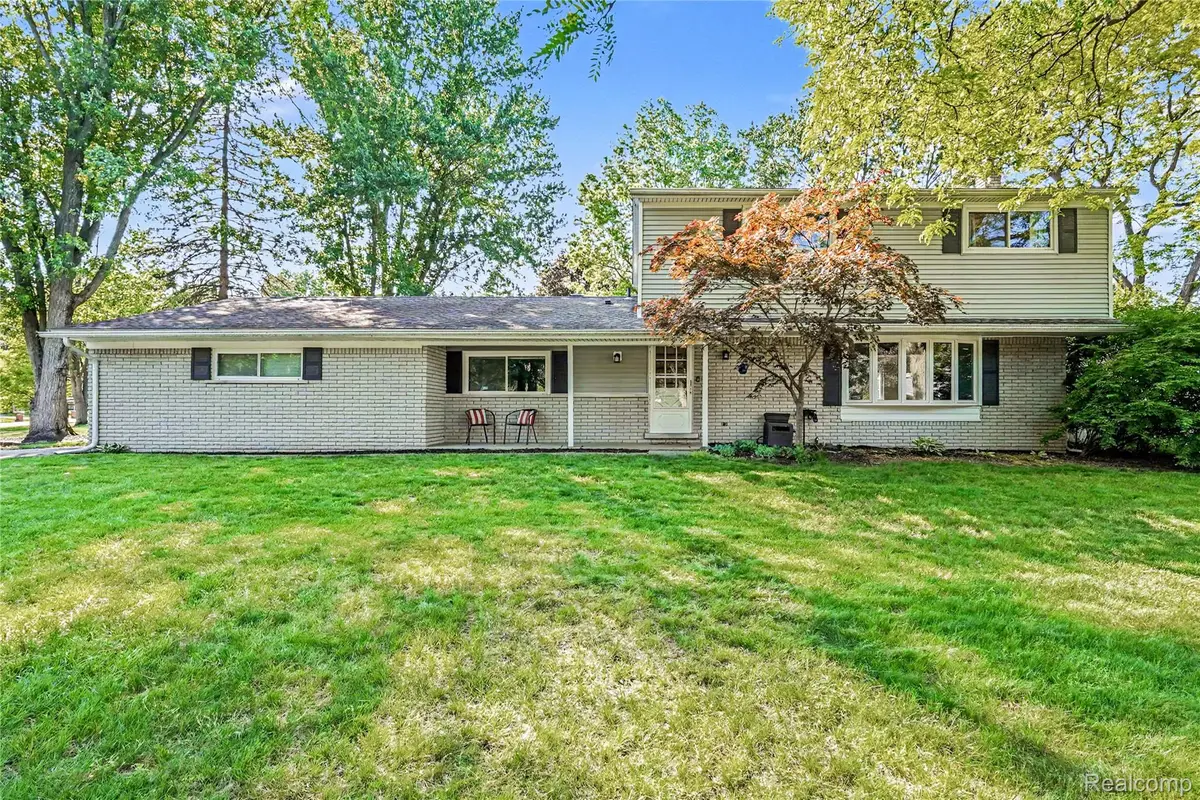 6275 Westmoor Drive, Shelby, MI 48316 - #1
