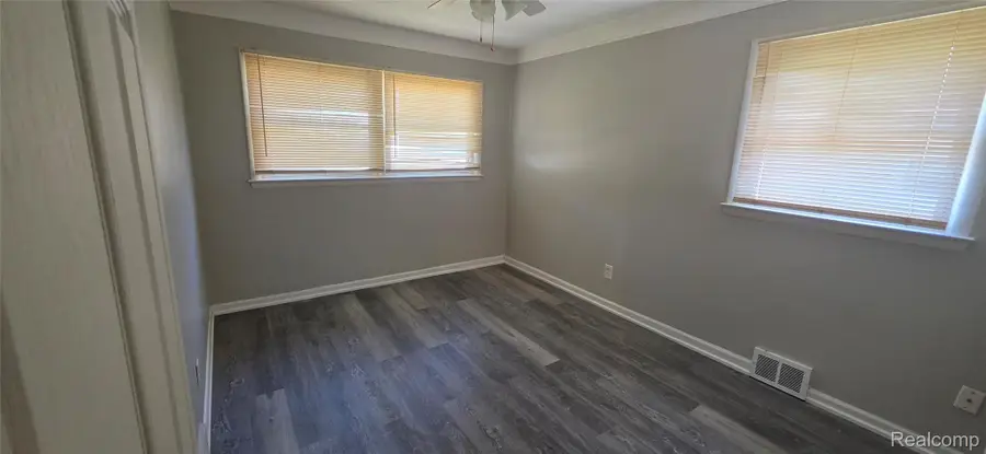 11332 Republic Avenue, Warren, MI 48089 - #3
