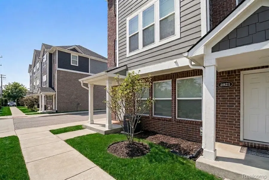 2925 Square Lake Court, Troy, MI 48085 - #2