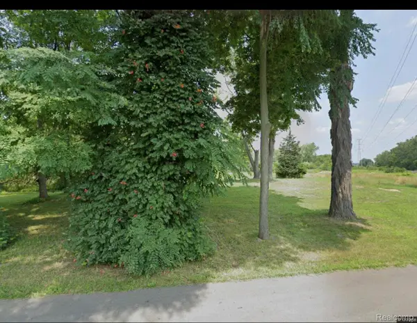 20710 N Superior Road E, Taylor, MI 48180