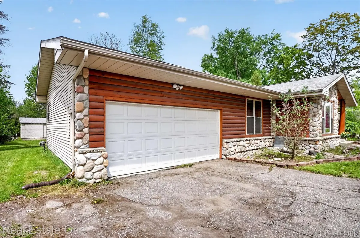 8391 E Court Street, Davison, MI 48423 - #1