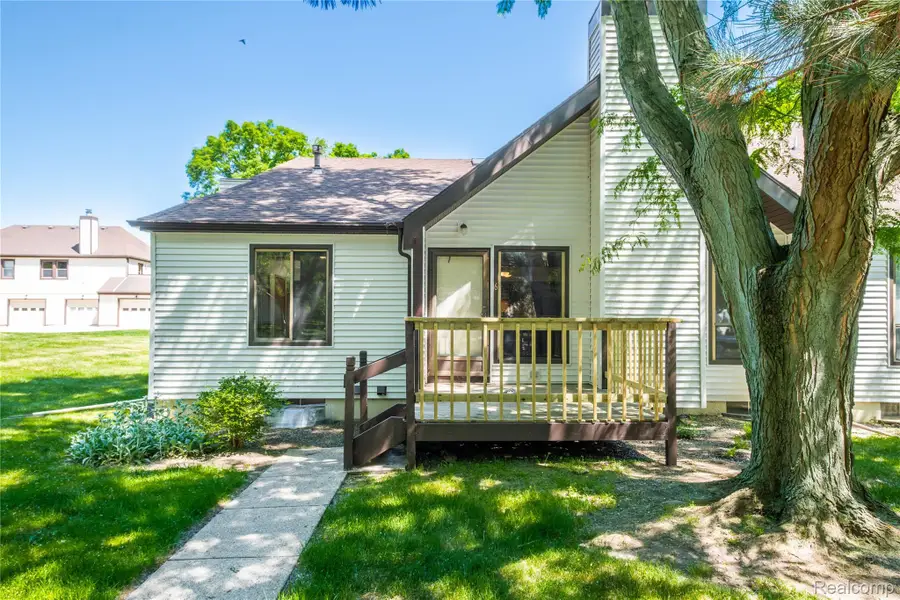 2925 Staten Avenue #6, Lansing, MI 48910 - #3