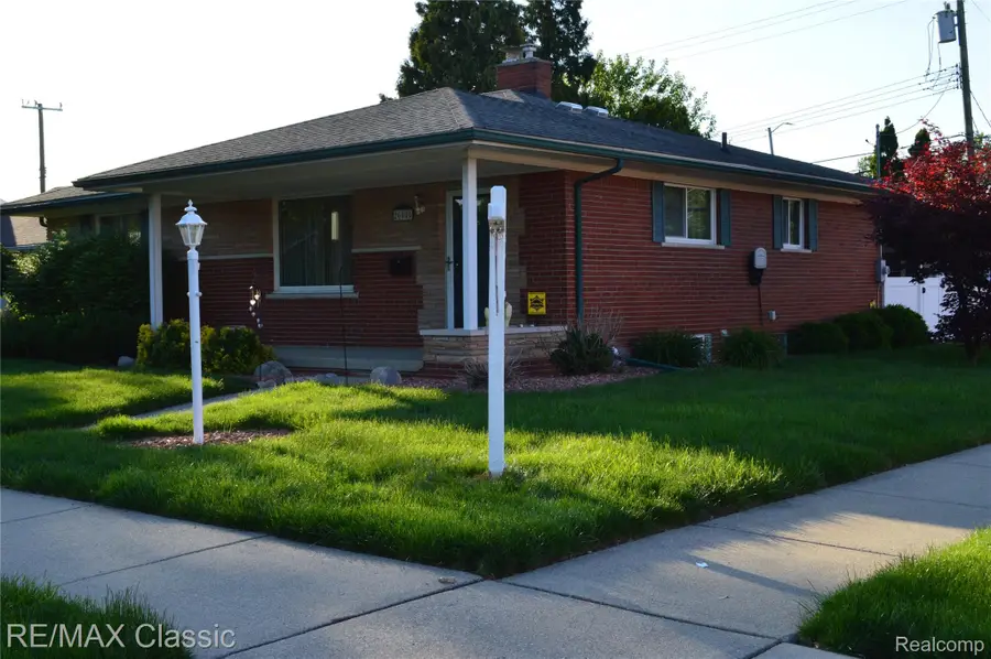26006 S Elsinore Road, Redford, MI 48239 - #3