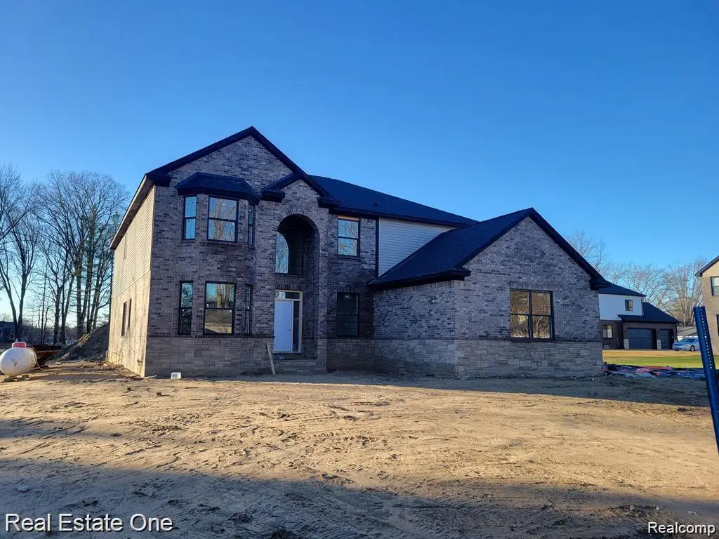 33 Paragon Drive, Troy, MI 48098 - #1