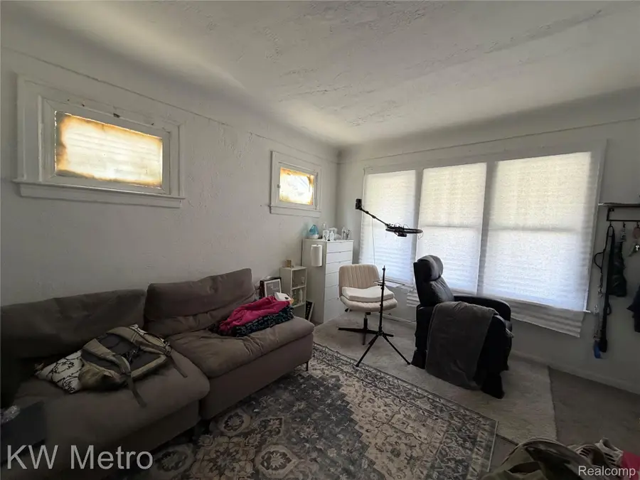 4797 Saint Clair Street, Detroit, MI 48214 - #3