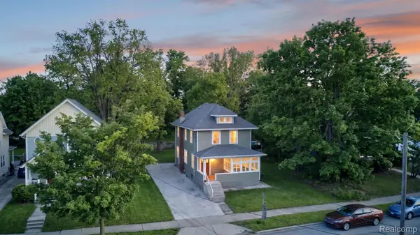 925 W Kalamazoo Street, Lansing, MI 48915