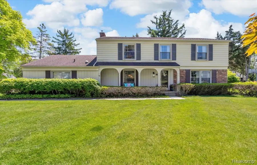 4055 Old Dominion Drive, West Bloomfield, MI 48323 - #2