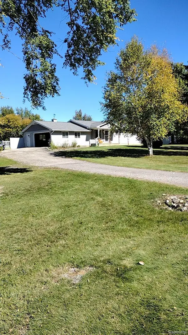 9766 Amanda Drive, Fowlerville, MI 48836