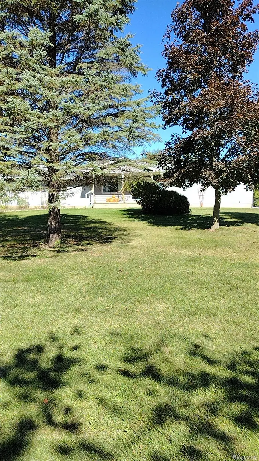 9766 Amanda Drive, Fowlerville, MI 48836 - #2
