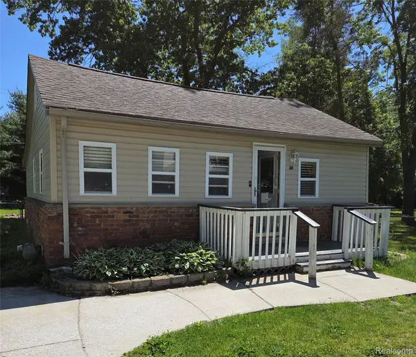 941 Burlingham Street, Oxford, MI 48371