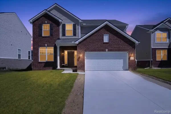 58676 Losino Drive, SouthLyon, MI 48178