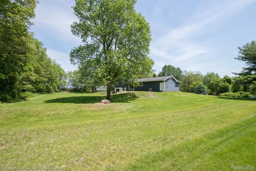4225 N Tipsico Lake Road, Hartland, MI 48353 - #3