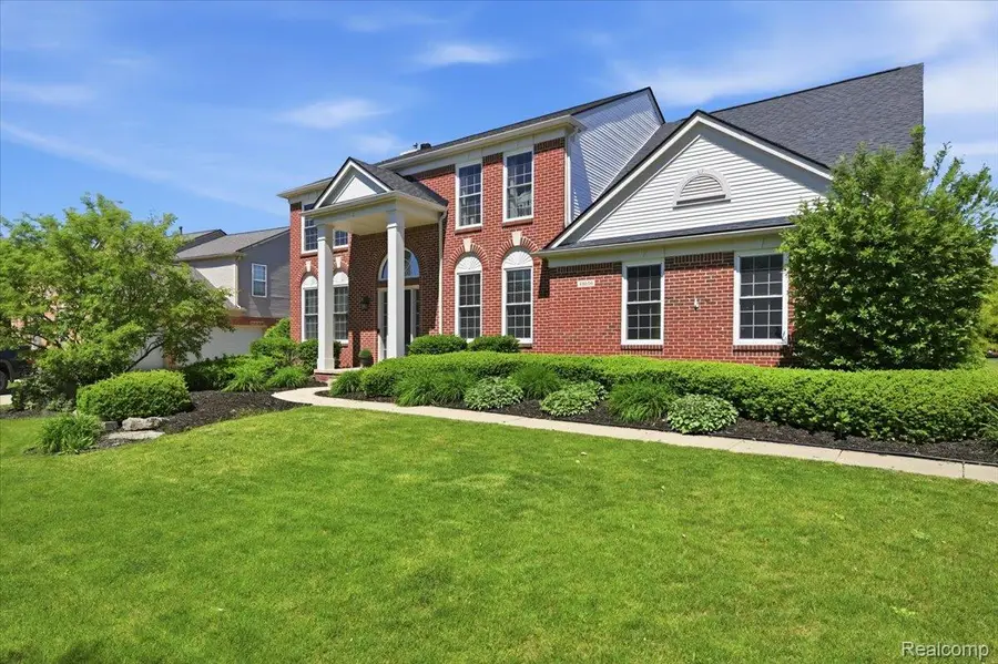 48606 Greenwich Circle, Canton, MI 48188 - #2